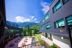 Отель Four Season Beauty Resort  Wulai District